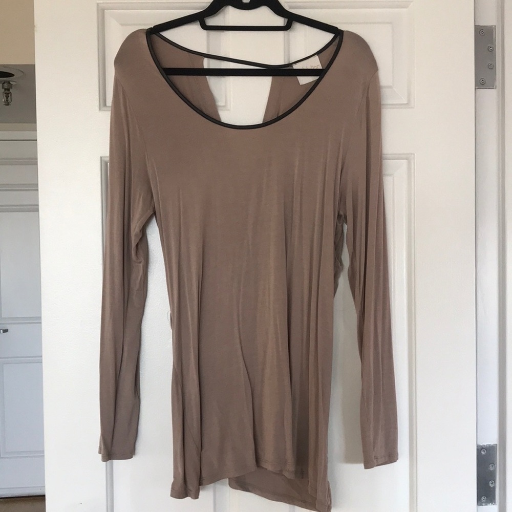 Addiction top with leather trim